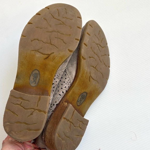 Sofft Barrosa Metallic Ankle Booties - Picture 11 of 12